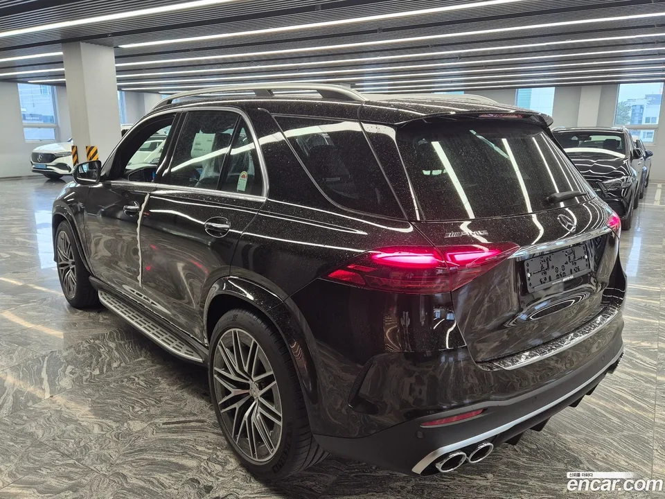 Mercedes-Benz GLE-Class AMG GLE53 4MATIC+ 2026 — миниатюра 3