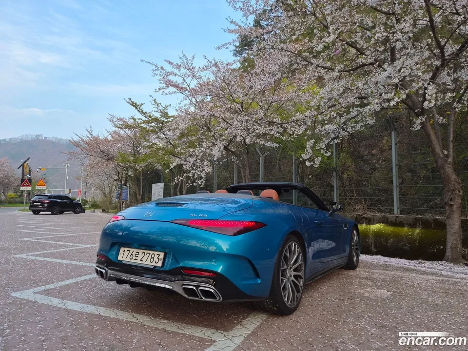 Mercedes-Benz SL-Class AMG SL63 4MATIC+ 2023 — миниатюра 4