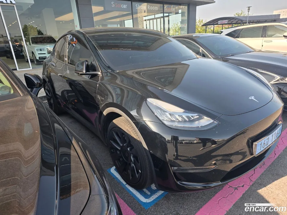 Tesla Model Y AWD 2022 — миниатюра 3