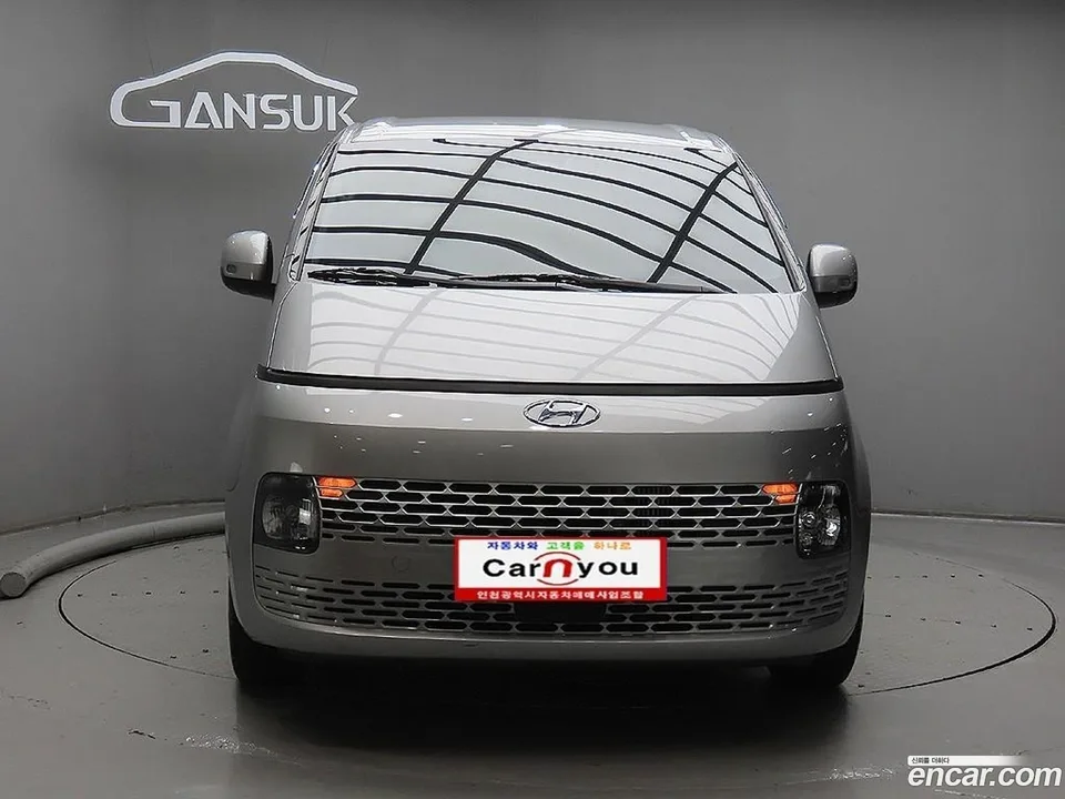 Hyundai Staria 9 2024 — миниатюра 3