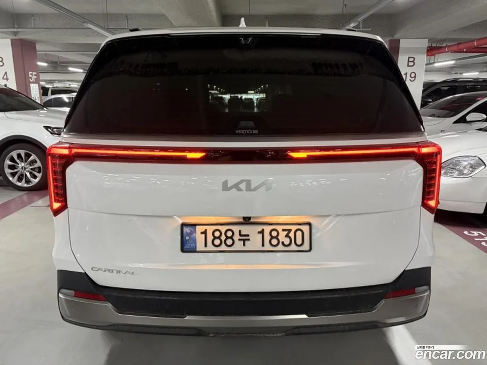Kia Carnival 9 2024 — миниатюра 2