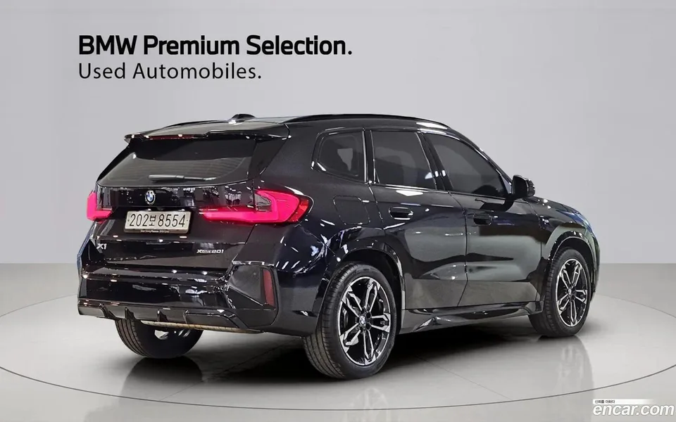 BMW X1 xDrive 20i M 2025 — миниатюра 2
