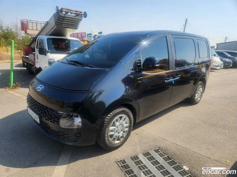 Hyundai Staria 3 2023 — миниатюра 5