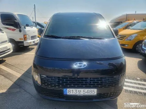 Hyundai Staria 2023 купить в Москве