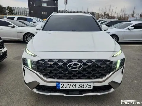 Hyundai Santa Fe 2023 купить в Москве