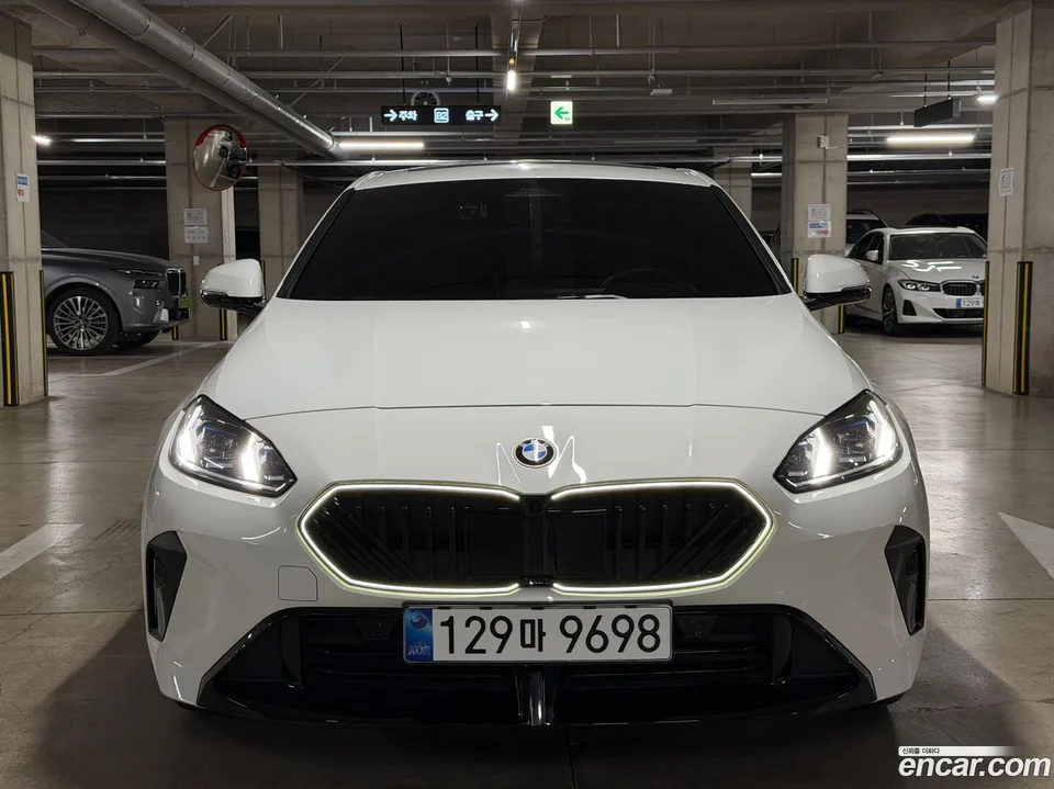BMW 1 Series 120 M 2025 — миниатюра 3