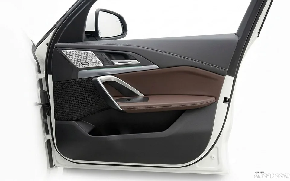 BMW X1 xDrive 20i M 2025 — миниатюра 2
