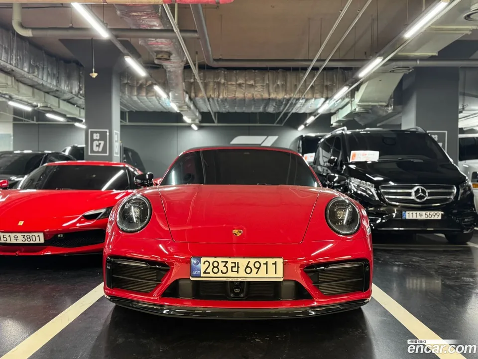Porsche 911 (992) 4 GTS 2023 — миниатюра 3