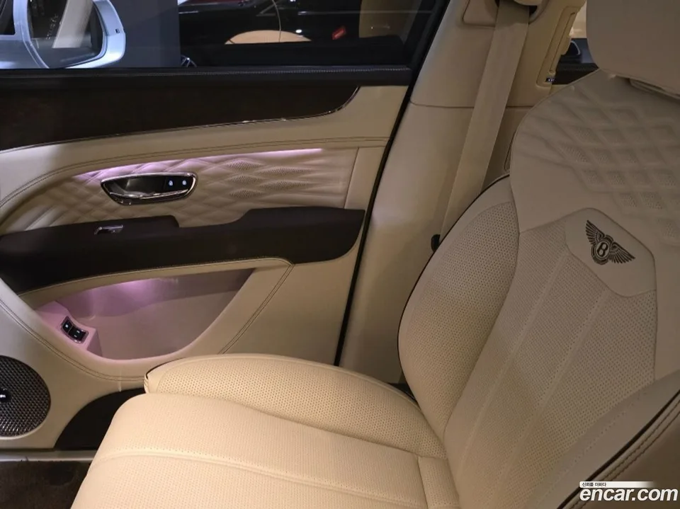 Bentley Bentayga 4.0 V8 2024 — миниатюра 3