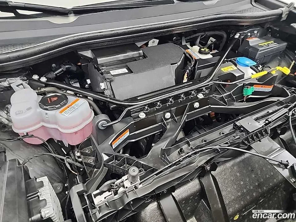 Audi Q4 e-tron 40 2023 — миниатюра 5