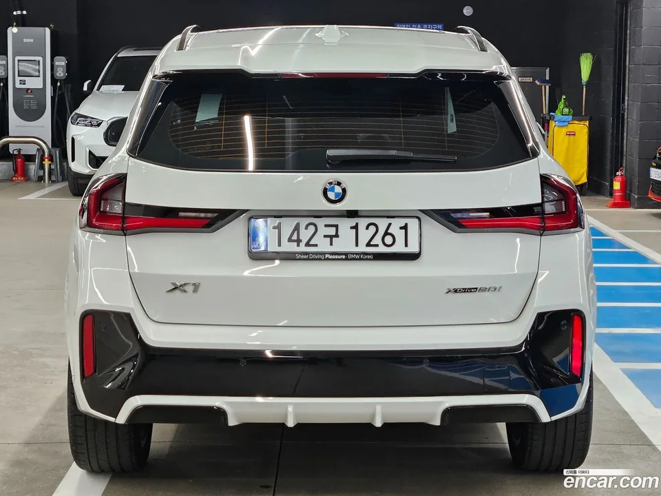 BMW X1 xDrive 20i M 2025 — миниатюра 4