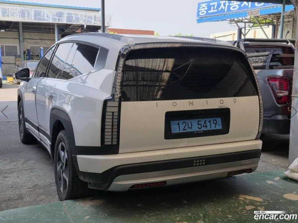Hyundai Ioniq 9 AWD 2025 — миниатюра 3