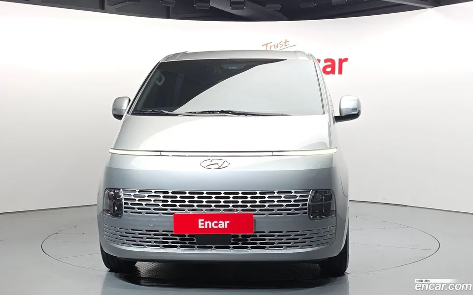 Hyundai Staria 5 2024 — миниатюра 3