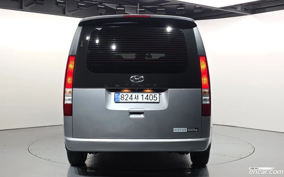 Hyundai Staria 5 2024 — миниатюра 4