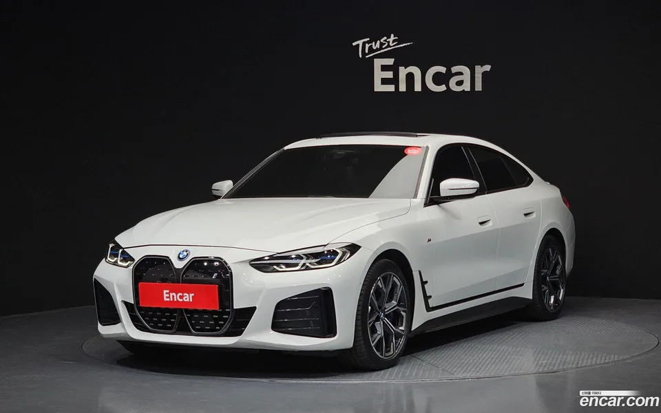 BMW i4 eDrive40 M 2023 — фото 1, купить с доставкой в Москву