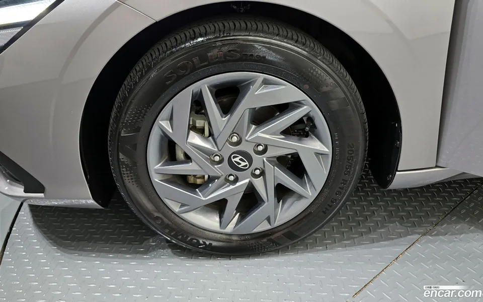 Hyundai Avante CN7 1.6 2023 — миниатюра 2