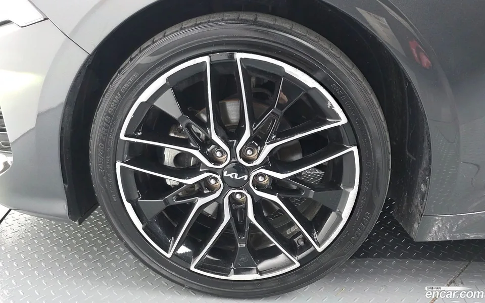 Kia K5 1.6 2022 — миниатюра 2