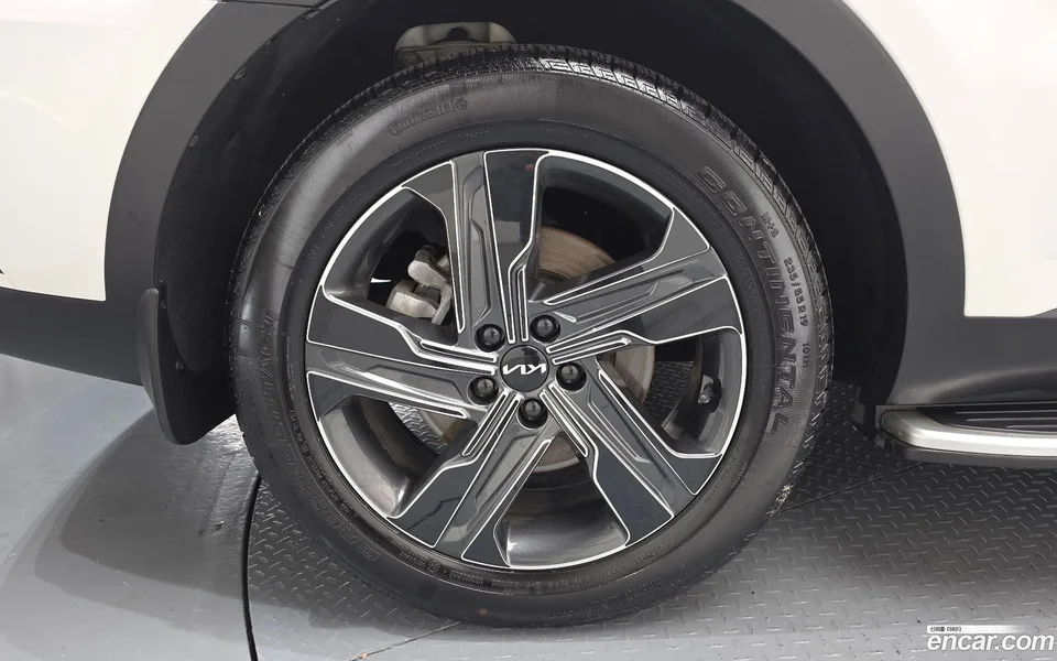 Kia Sorento HEV 1.6 2WD 2023 — миниатюра 5