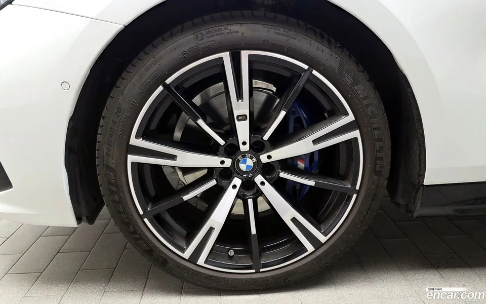 BMW 5 Series 530i xDrive M 2025 — миниатюра 2