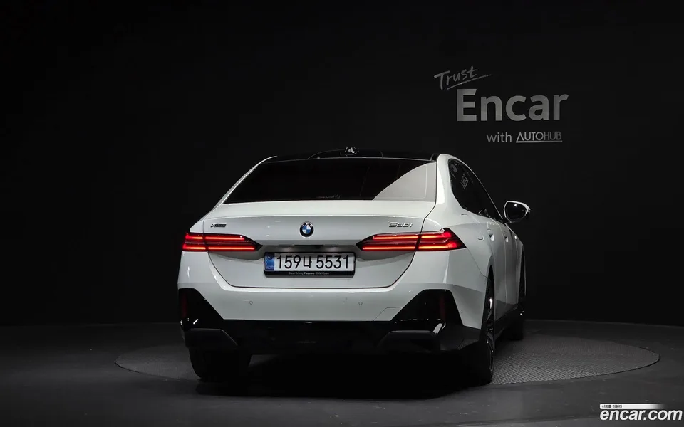 BMW 5 Series 530i xDrive M 2025 — миниатюра 4