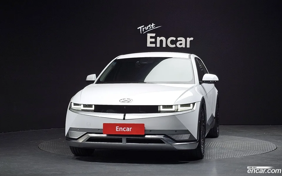 Hyundai Ioniq 5 2023 — миниатюра 3