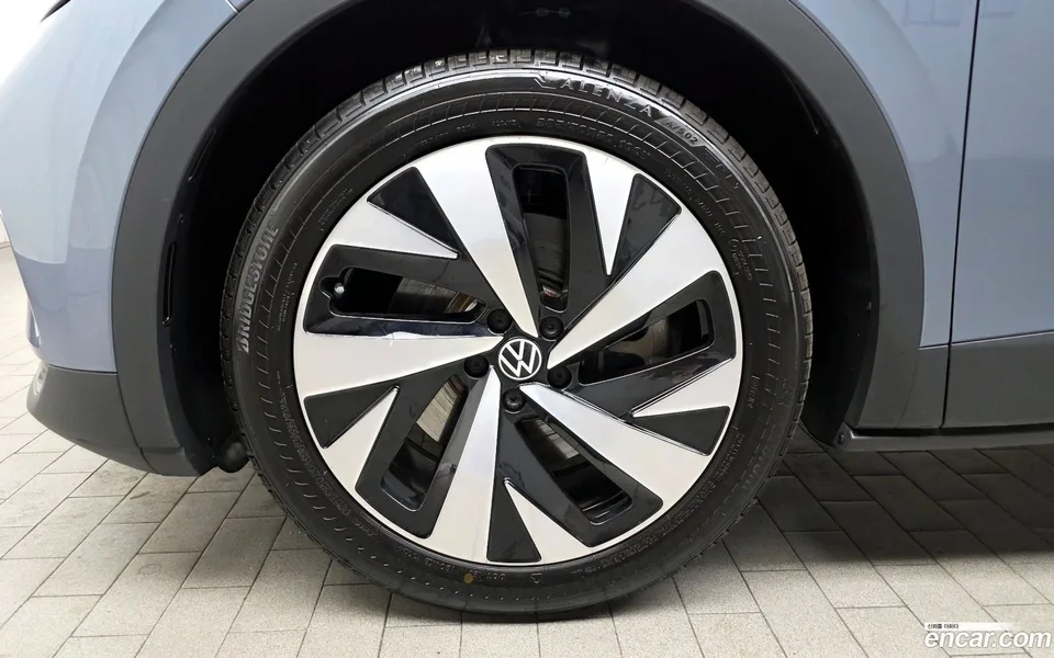 Volkswagen ID.4 2023 — миниатюра 5