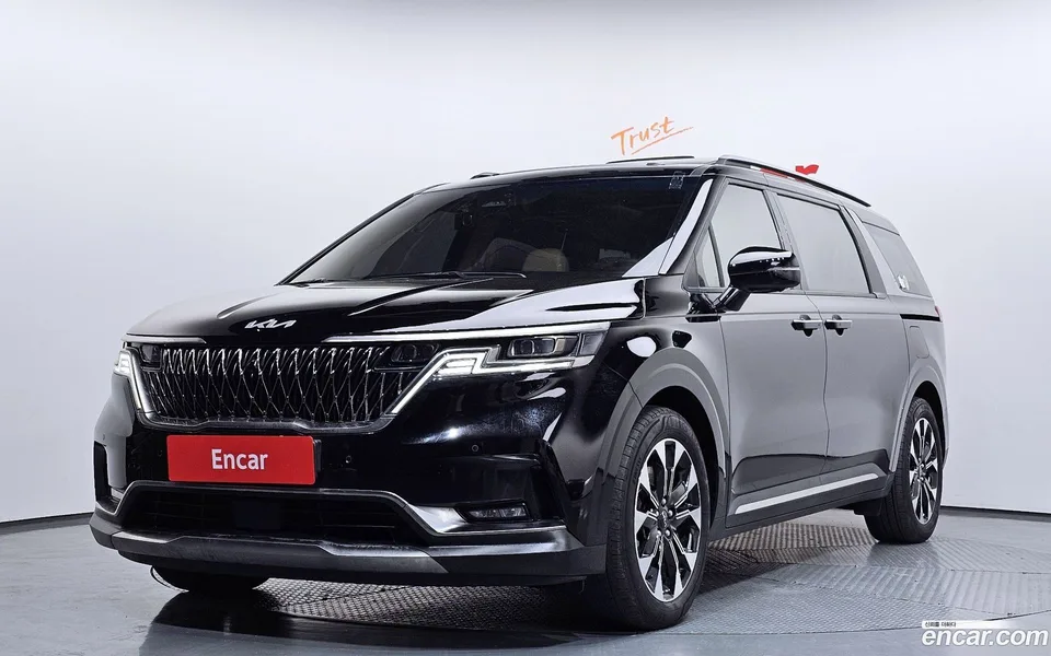 Kia Carnival 9 2023 — фото 1, купить с доставкой в Москву