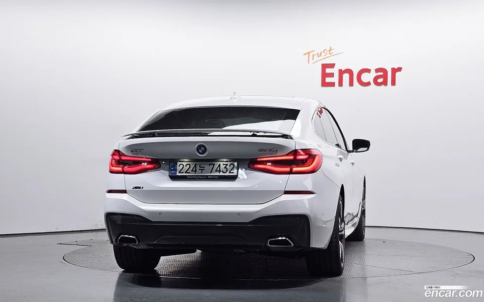 BMW 6 Series GT 630i xDrive M 2023 — миниатюра 4
