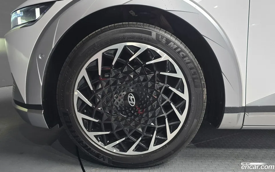 Hyundai Ioniq 5 2023 — миниатюра 5