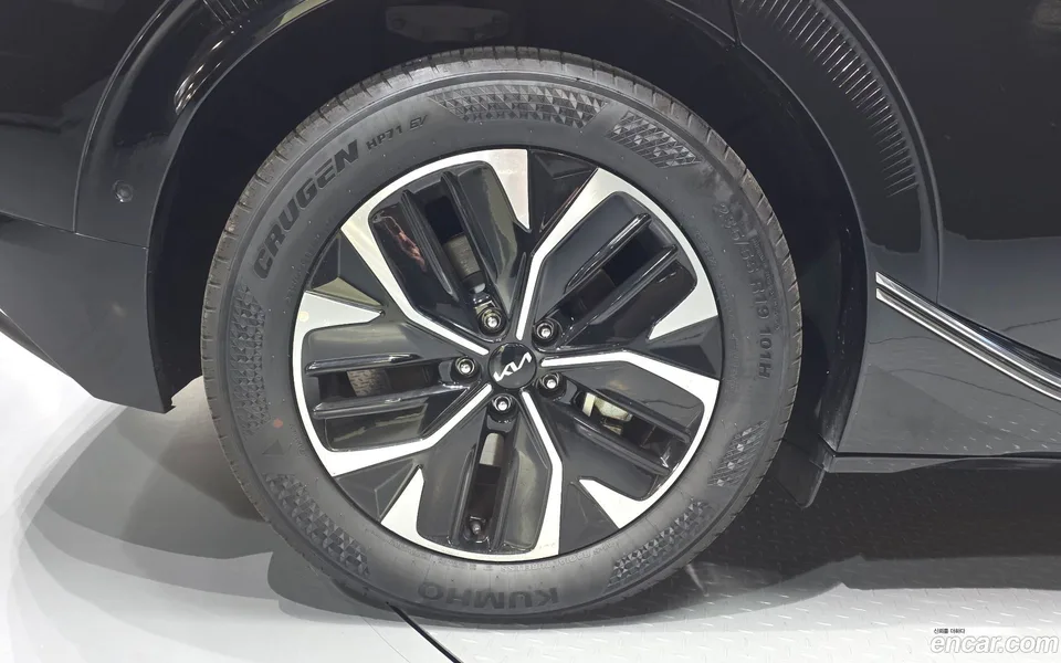 Kia EV6 2022 — миниатюра 2