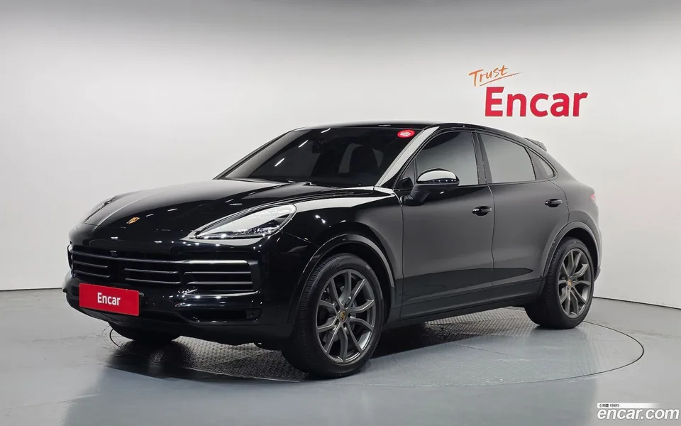 Porsche Cayenne 3.0 2023 — фото 1, купить с доставкой в Москву