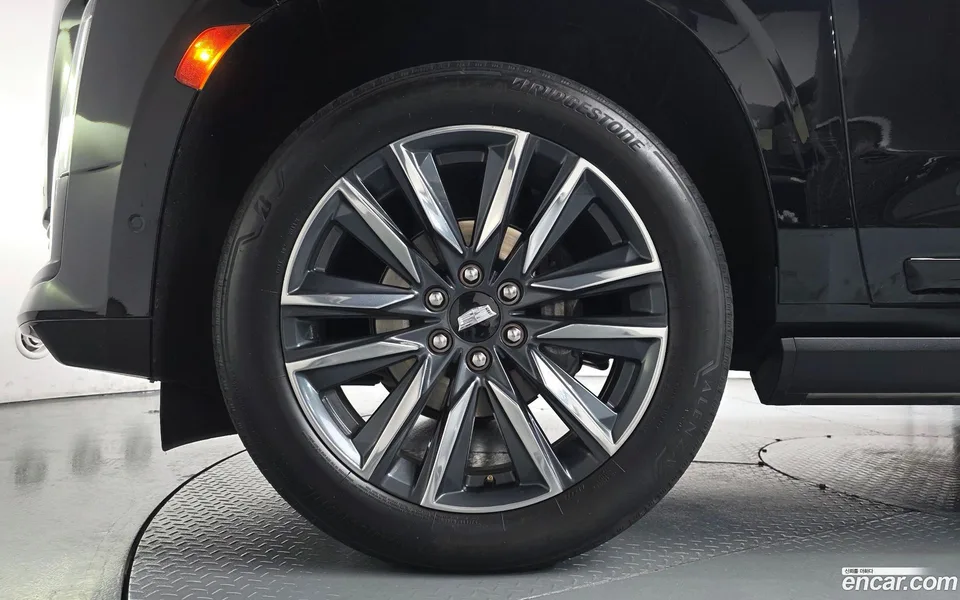 Cadillac Escalade 6.2 2023 — миниатюра 5