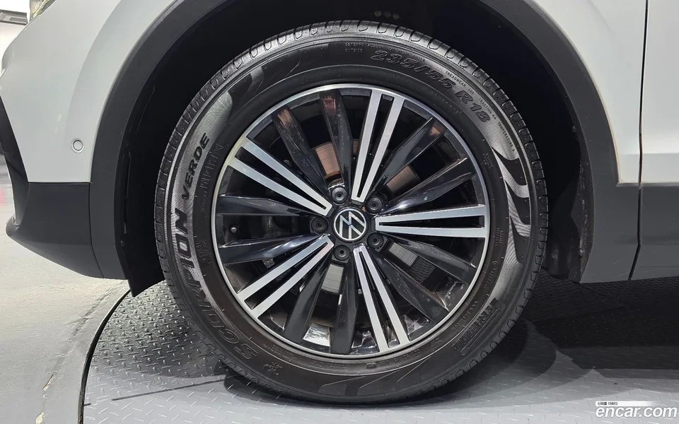 Volkswagen Tiguan 2.0 TDI 2022 — миниатюра 2