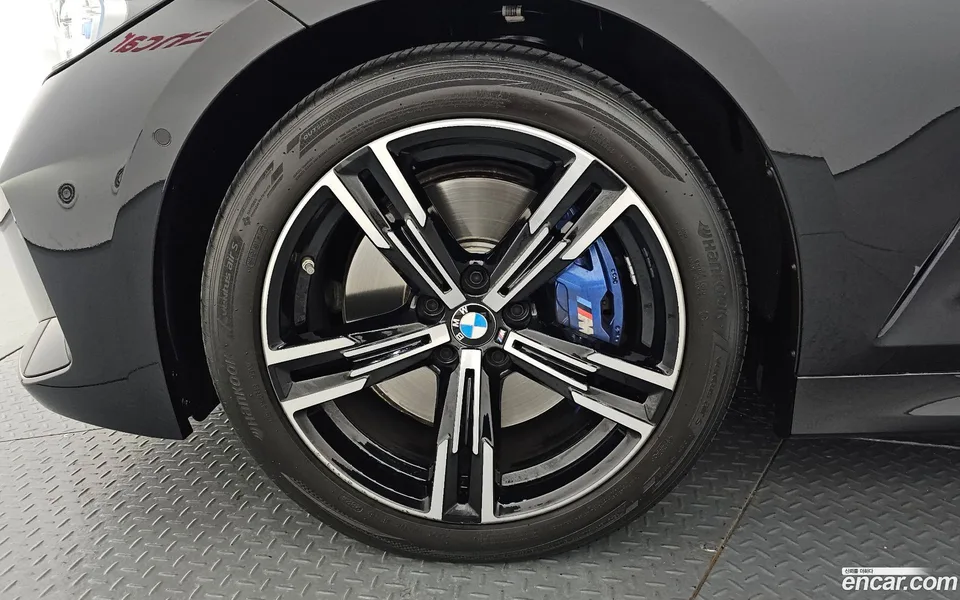 BMW 3 Series 320i M 2024 — миниатюра 2
