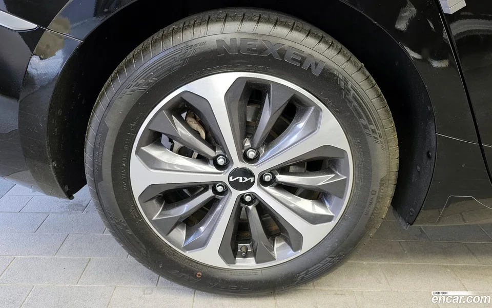 Kia K8 Hybrid 2023 — миниатюра 2
