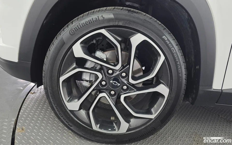 Chevrolet Trax Crossover 1.2 RS 2023 — миниатюра 5
