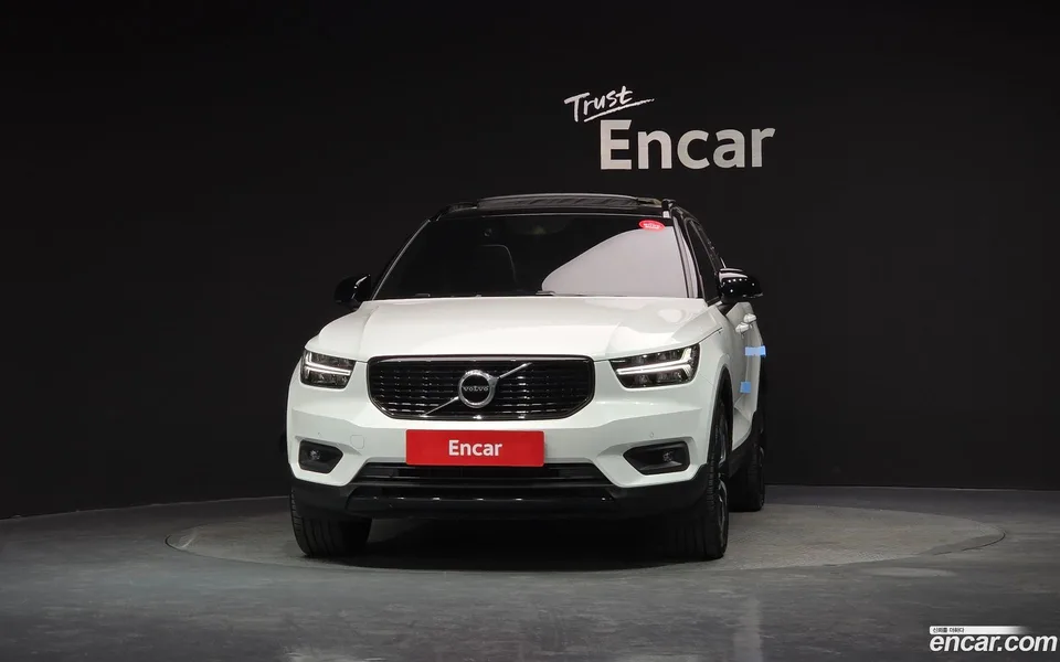 Volvo XC40 B4 R- 2022 — миниатюра 3
