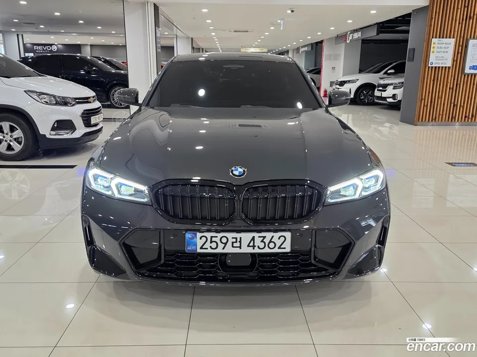 BMW 3 Series 320i M 2025 — миниатюра 3
