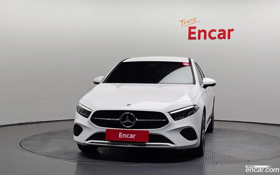 Mercedes-Benz A-Class A220 2024 — миниатюра 3