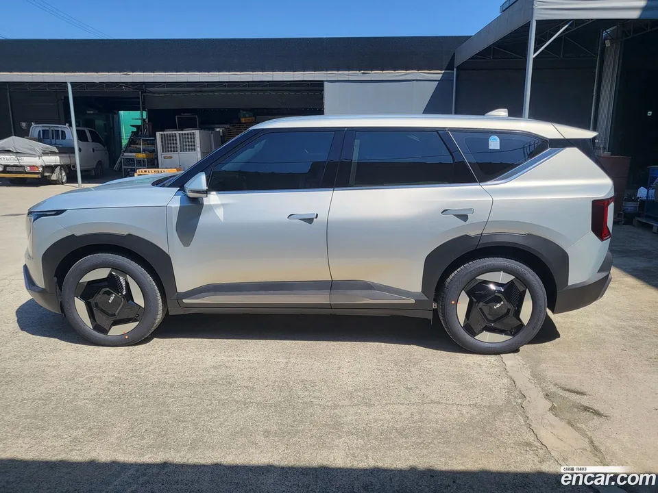 Kia EV5 2WD 2026 — миниатюра 3