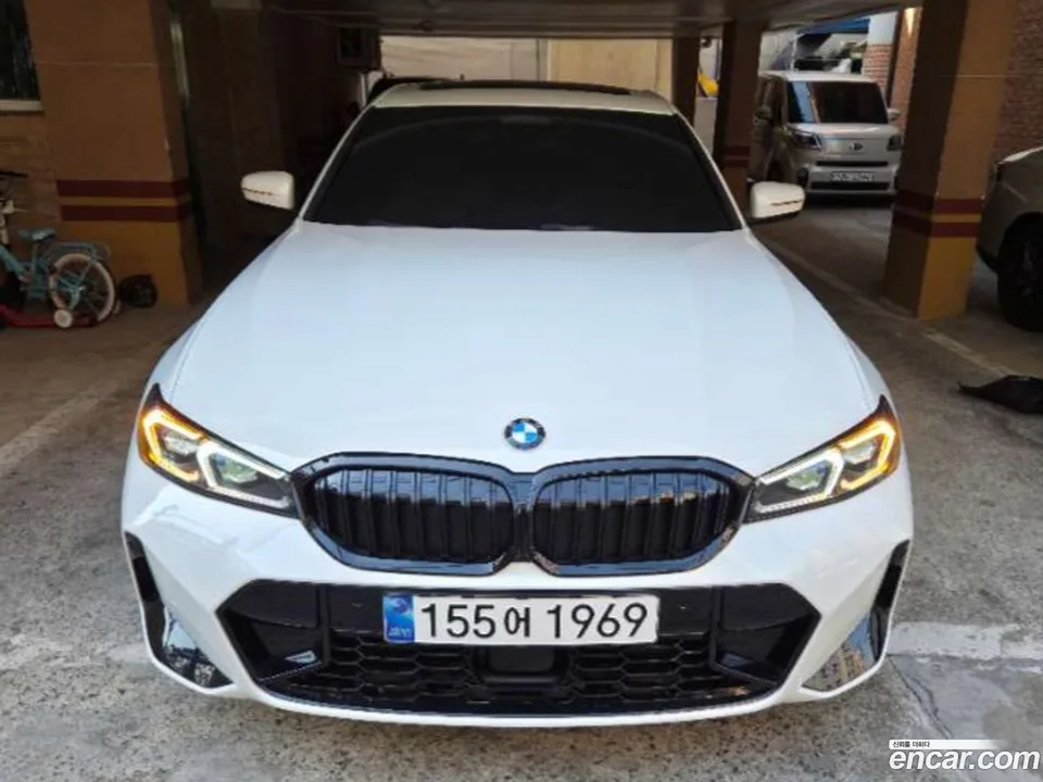 BMW 3 Series 320i M 2026 — миниатюра 3