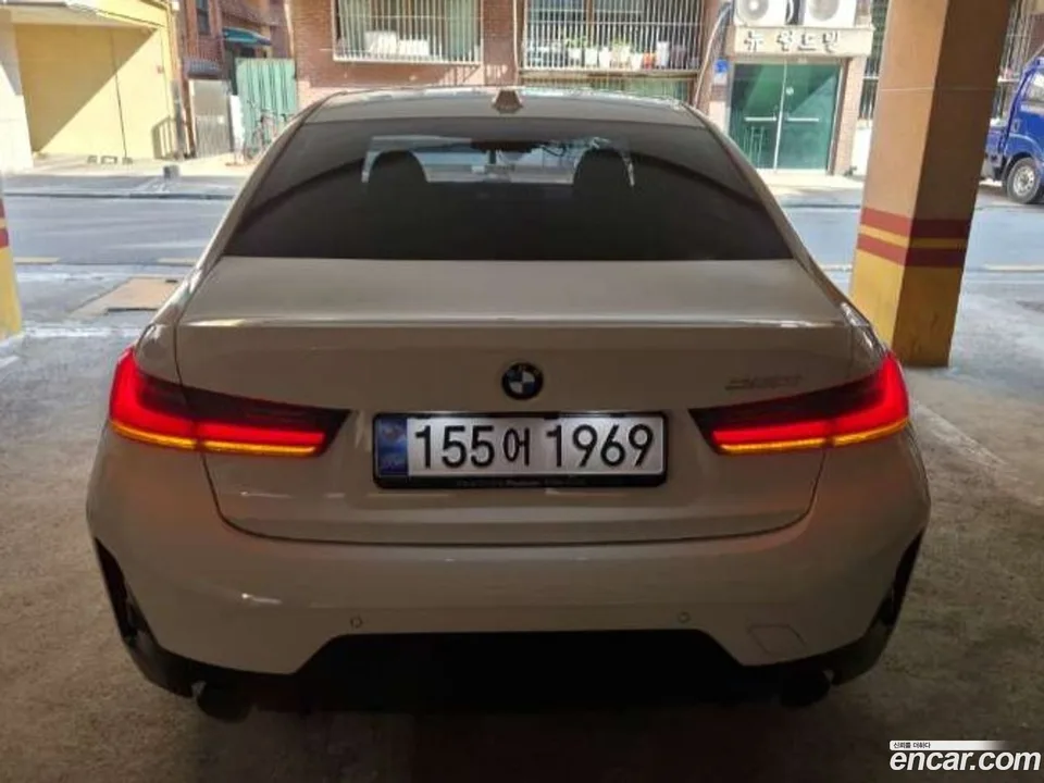 BMW 3 Series 320i M 2026 — миниатюра 4