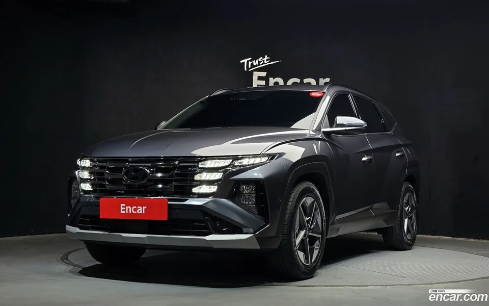 Hyundai Tucson Hybrid NX4 HEV 1.6 2WD 2024 — фото 1, купить с доставкой в Москву