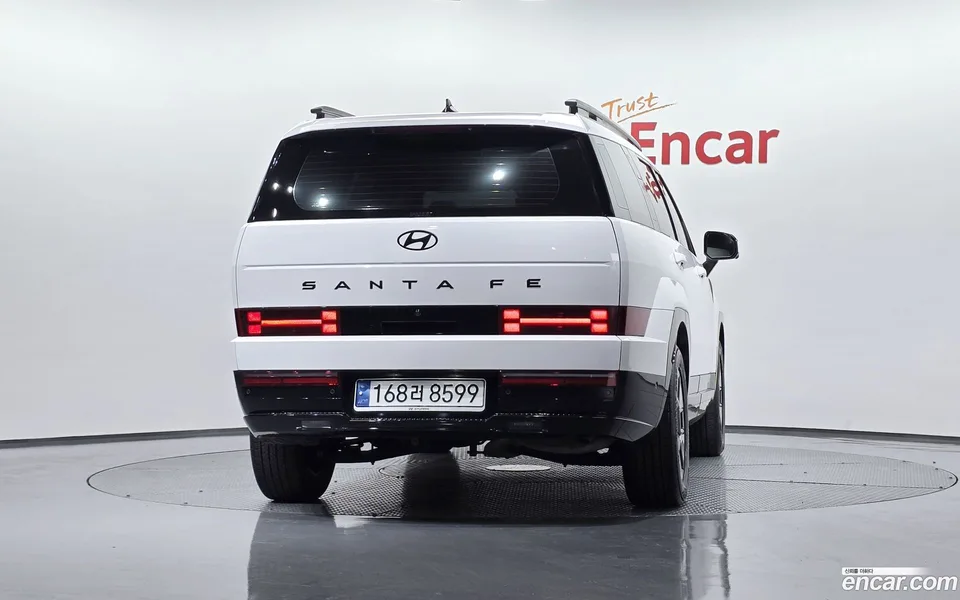 Hyundai SantaFe HEV 1.6 2WD 2023 — миниатюра 4
