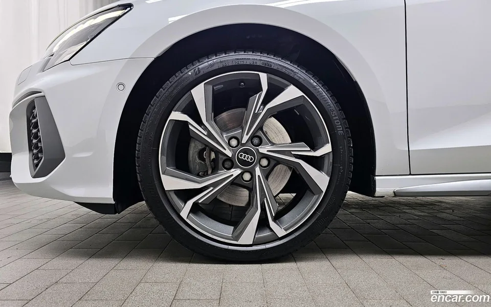 Audi A3 (8Y) 40 TFSI 2023 — миниатюра 2