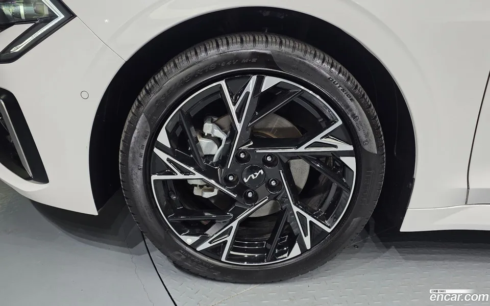 Kia K5 Hybrid 2024 — миниатюра 2