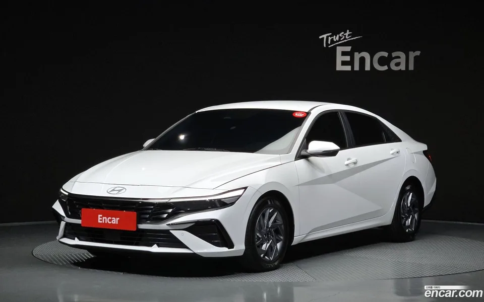 Hyundai Avante CN7 1.6 2023 — фото 1, купить с доставкой в Москву