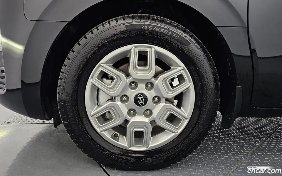 Hyundai Staria 5 2024 — миниатюра 5