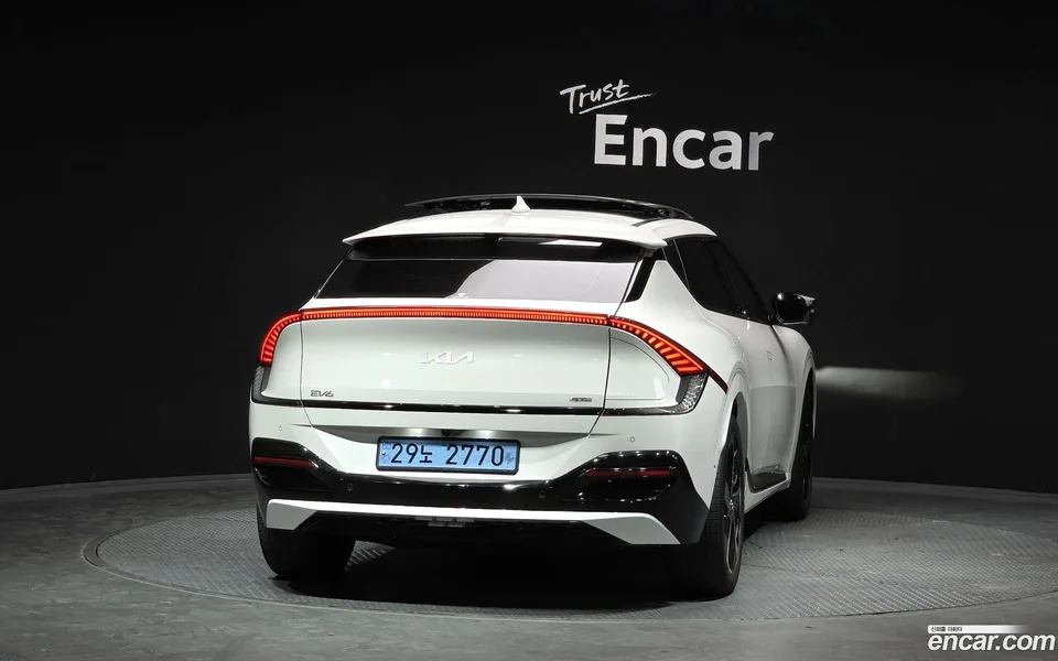 Kia EV6 4WD 2023 — миниатюра 4
