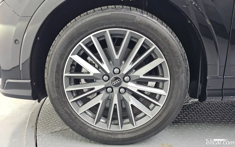 Audi Q3 40 TFSI 2025 — миниатюра 2